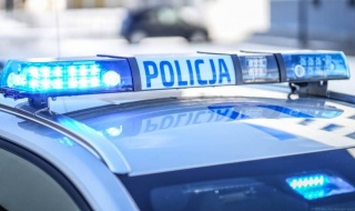 Troje policjantów z Gorzkowic z zarzutami! Prokuratorskie śledztwo w sprawie wycieku danych - mundurowi zawieszeni