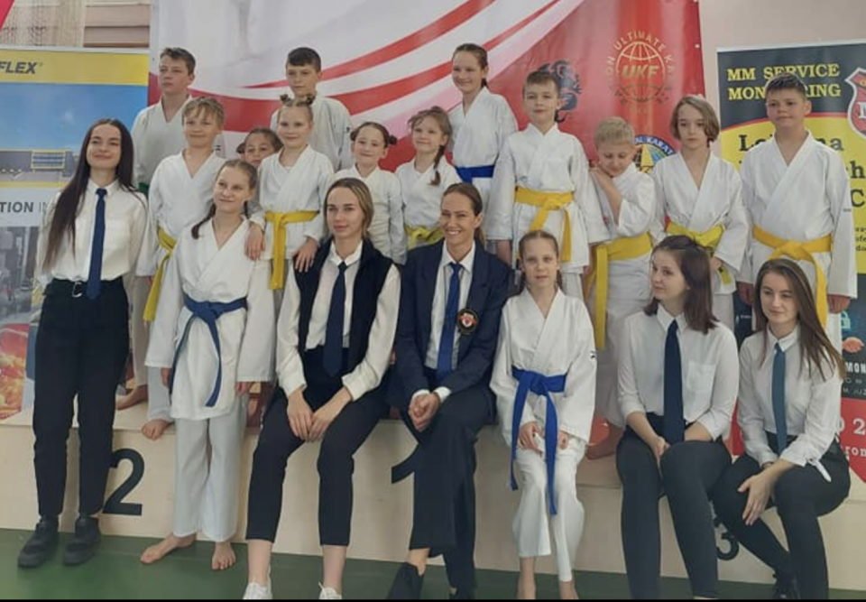 Sukces zawodników Uniejowskiego Klubu Karate Bassai na Mistrzostwach Polski. Po cztery medale Patrycji Kowalczyk, Weroniki Kujawa i Oliwii Staniak