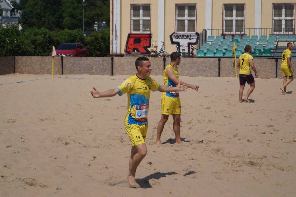 Rusza sezon beach soccera w Polsce. W weekend pierwsze zmagania w Poddębicach