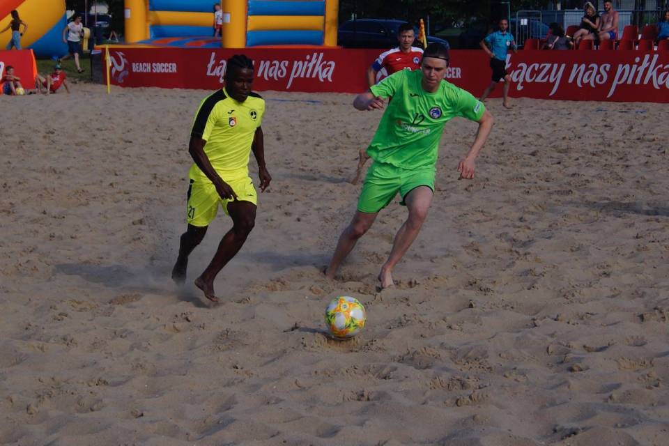 Ekstraklasa Beach Soccera w Poddębicach: Oglądaj na żywo, śledź wyniki