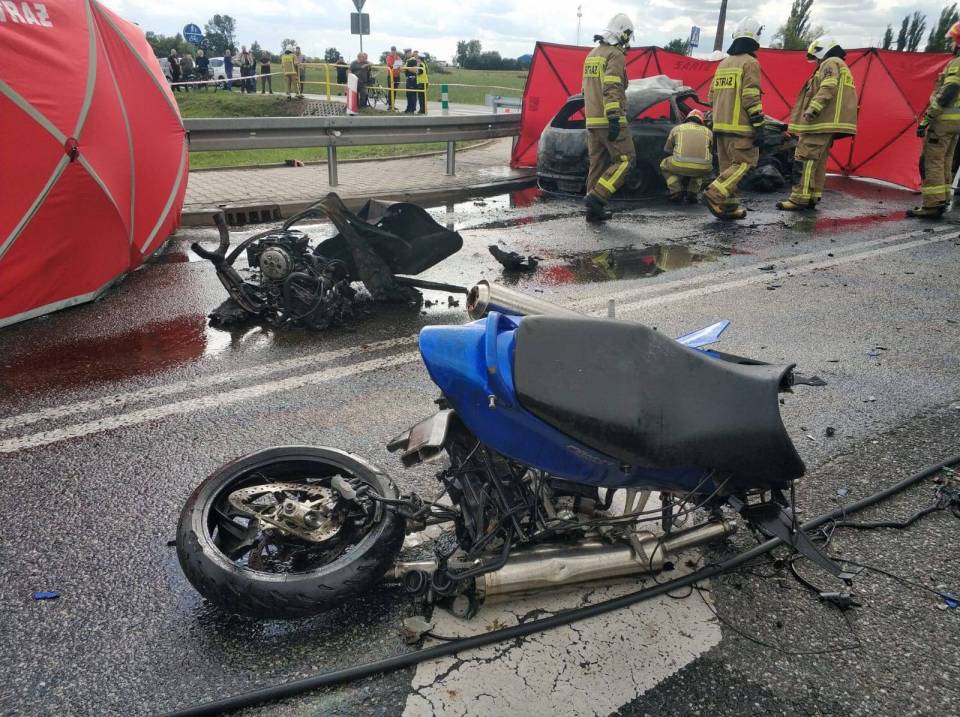 Epd24 Wiadomości Poddębice Wiadomości Tragiczny Wypadek Na Drodze Krajowej Nie żyje Kilka 7153